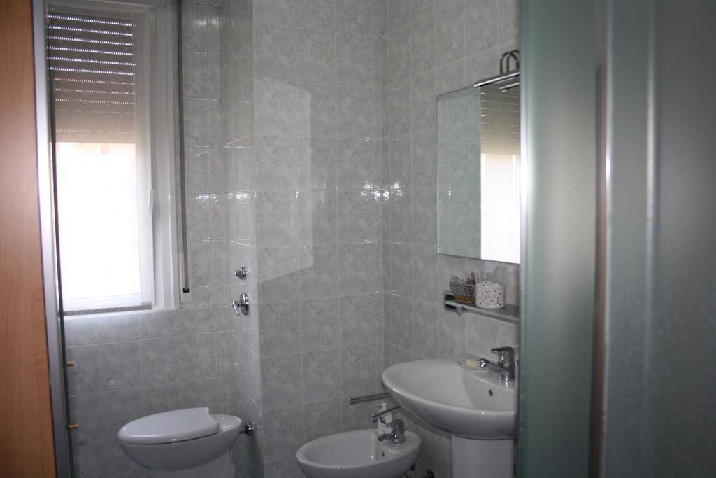شقة Niguarda Bicocca Flat ميلان الغرفة الصورة